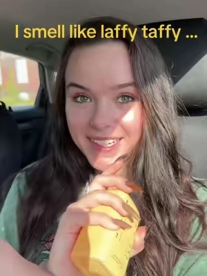 ‘Shake that laffy taffy’ #bananacandy #laffytaffy #gourmandperfume #perfume #perfumetok 