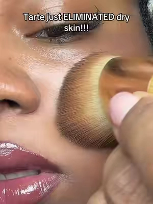 This is a GAMECHANGER 🫢#tartecosmetics #maracujatintedhydrator #skintint @tarte cosmetics 