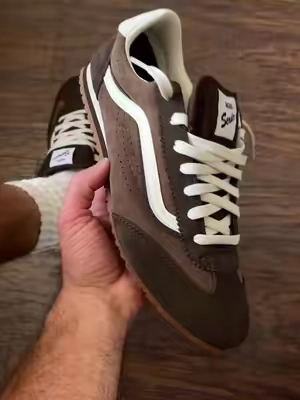 I recommend sizing up a half size with these vans low pros #vans #vansshoes 