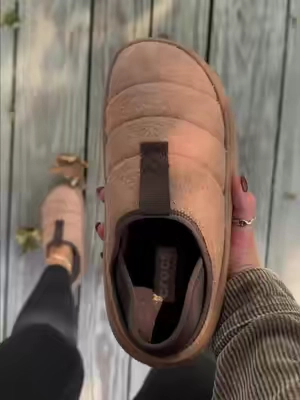 @Crocs #crocsshoes #crocs #fallshoes #tiktokshopstockup #CrocsSeptemberSpotlight 