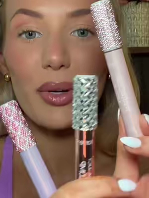 The way I need every lip product I own bedazzled immediately now😅🤩  @tarte cosmetics #tartecosmetics #lipcombo #tiktokshopcosmetics #ttsbeautybesties 
