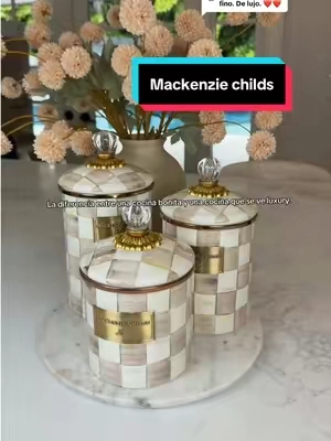 Replying to @marisolastrada Estos recipientes de MacKenzie-Childs son de esas piezas que no quieres esconder 😍🖤✨ organizan, decoran y hacen que la cocina se vea muchísimo más elegante. El set trae 3 tamaños y cada uno se ve como una pieza de decoración. #mackenziechilds#qvc#kitchenfinds#TikTokShopCreatorPicks#luxurykitchen 