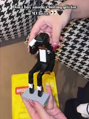 MJ forever. The music, the style, the legacy. 👑 This building block set brings one of his iconic looks into your collection and makes the perfect gift for fans who will always remember the King of Pop. 🖤 #buildingblocks #michaeljackson #kingofpop #MJ #fyppppppppppppppppppppppp 