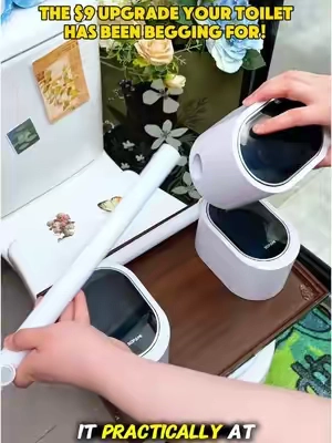 Click, scrub, toss. No more disgusting toilet brush sitting in dirtywater.#Toiletbrush #tiktok #deepclean #BathroomCleanTool #bathroommusthave 