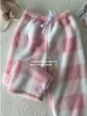 It's a NEED!!!🎀🧸Cozy and warm! I'm binge watching Netflix & eating ice cream in 🥐🍁#winter #pjs #cozy #pajamas #loungewear