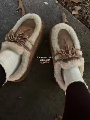 Worlds coziest @Crocs 🍂  #crocs#cozy#clogs#slippers