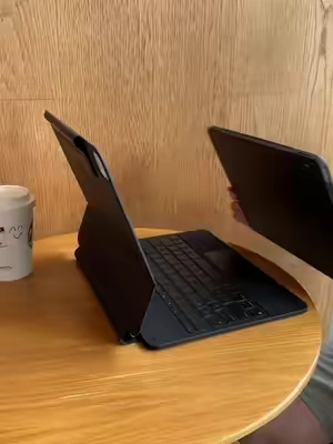 If you use your iPad every day, this is the kind of upgrade you’ll actually notice.#ipadaccessories #ipadsetup #ipadkeyboardcase #ipadkeyboard #tiktokmademebuyit 