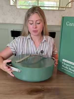 The Rondeau pan is worth every penny 👏🏻 #carawayhome #carawaycookware #nontoxicpan #nontoxickitchenitems #caraway 