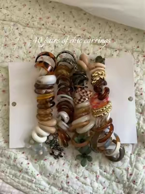they just got with everything perfect for fall 🍂🪽🧸 
#earrings #jewelry
#fallfashion #chic #aesthetic neutral chic affordable 40 pack earrings simple fall jewelry TikTok shop Black Friday coquette 