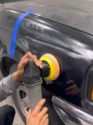 ¡Cómo pulir correctamente una camioneta negra! #chemicalguys #detailing #parati #fypchallenge