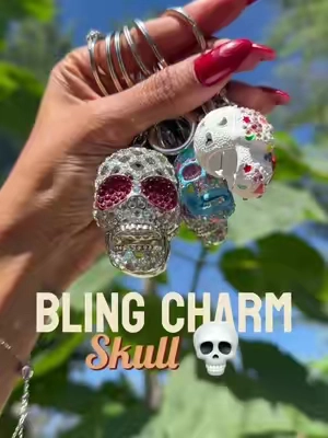 #halloween #skull #charms #IrisAndRainbow #irisarmy 
