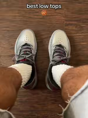 Low top basketball shoes that are comfy and supportive. These fit true to size and once they break in they feel like they mold to your feet. #kyrieirving #kyrie #basketball #basketballshoes #shoes 