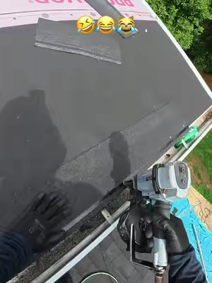 Ni judas se atrevió a tanto 😹😂🤣 #parati #humor #roofing #gracioso #workhard @✪MoOrales ✅ @JS Mendoza502 @Jenni VR 