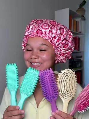 if you want a more indepth video LMK!! 🤭👩🏽‍🦱👀💗 #definebrush #bouncecurlbrush #brushstyling #volumebrush #defineedgeliftbrush  
