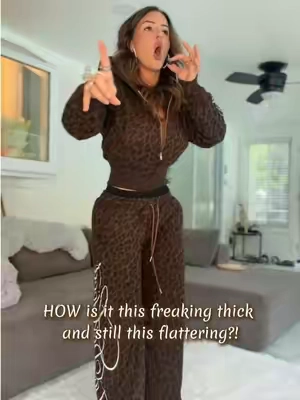 Now THISSSS is a freakin good quality, matching sweat outfit. Im OBSESSED 😮‍💨😍🔥

##fdr##leopardprint##sweatoutfit##matchingset##fashionsense