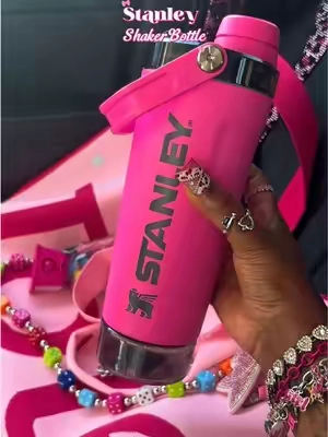 Lovinggg the new Stanley water bottles! @Stanley 1913 🤩🩷🩷✨ #StanleyCup #stanleywaterbottles #waterbottle #shakerbottle #stanley 