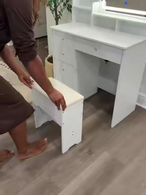 This makeup vanity is so cute and it’s actually affordable