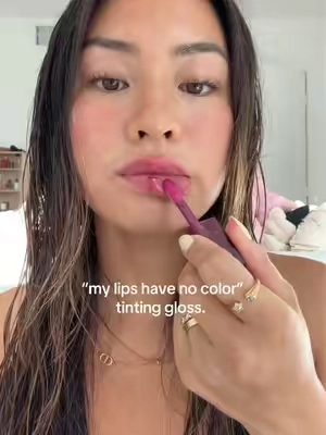 INSTANT lip color in a new Fenty gloss!!💋 shade 2 is my fav @Fenty Beauty #fentybeauty #fentyglossbombburst #fentygloss #palelips #fentysuperbrandday 