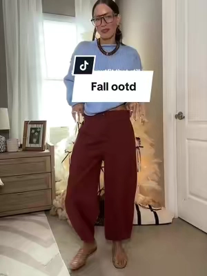 The perfect chunky knit sweater and barrel pants outfit for an easy, put together fall look 🤎 #SoHoChic #TiktokShopStockup #FallDealsForYou 