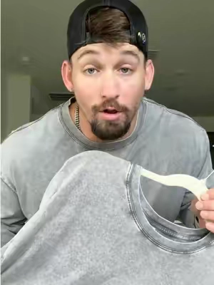 I’m 6ft 220 wearing XL!! Vintage acid wash long sleeve tees #longsleeveshirt #crewneck 