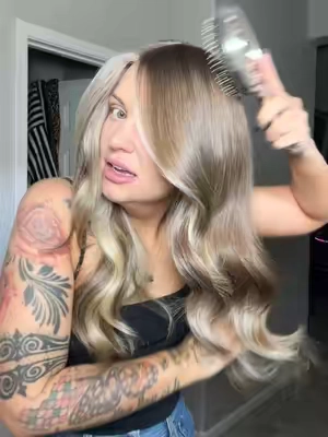 My Halovida hair brush is too dang good honey #halovida #hairbrush #hair #detanglingbrush #brush @HALOVIDA 