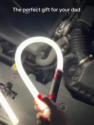This bendable LED work light is seriously one of the coolest tools I've seen. 🔧💡#Tools #DIY#AutoRepair #Mechanic #GarageTools 