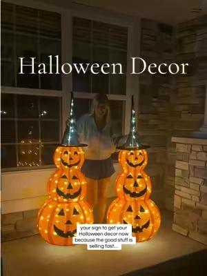 My favorite Halloween decor 👻 took 5 minutes to set up and looks so good! #halloween #halloweendecor #halloweendecorations #lightuphalloween 