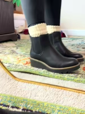 These are the cutest boots wow #boots 