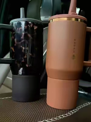 Fall colors have officially entered the chat 🍂🤎 HydroJug’s new 20 oz tumblers in Mocha Tortoise + Spice might be my favorite drop yet. Tell me these aren’t the PERFECT fall cups. @HYDROJUG  #HydroJug #HydroJugTumbler #FallFinds #Fall2026 #TikTokShopFinds