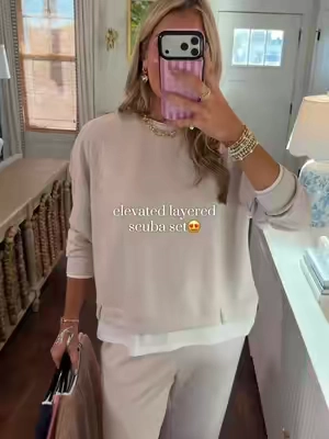 They made our fav sweatshirt into a matching SET!!😍 SO classy and boujee on a budget- and most importantly comfy! Wearing size L and I'm 5'9! #affordablefashion #classyfashion #boujeeonabudget #matchingset #airportoutfit 