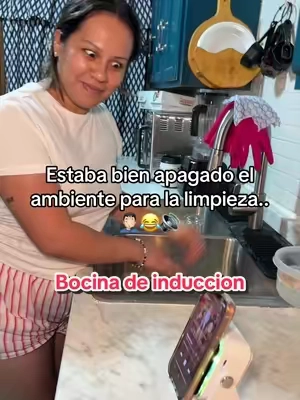No se esperaba este de una bocina de induccion..😂❤️🔊 #speaker #inductionspeaker #bluetooth #wirelessinductionspeaker #music 