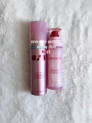 nothing compares 🎀 #onesize #settingspray #makeup #waterproofmakeup 