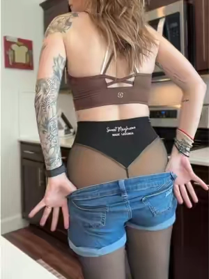 These fleece Line leggings really do feel like magic! #FleeceLineLeggings #Leggings #FleeceLeggings #Nylons #Tights 