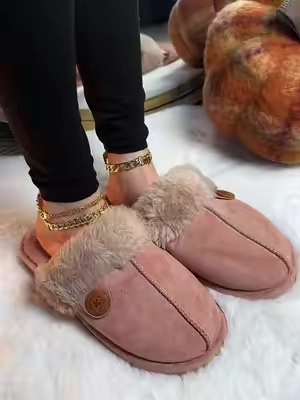 Nothing beats slipping into a pair of comfy house slippers at the end of the day—these are so cute and cozy 🤎☁️🧸 #HouseSlippers #CozySlippers #ComfySlippers #IndoorShoes #CozyEssentials