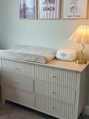 this bedroom dresser is soooo affordable, good quality and fits a changing pad 🫶🏼🍼 #dresser #bedroomdresser #6drawerdresser #nursery #nurserydecor 