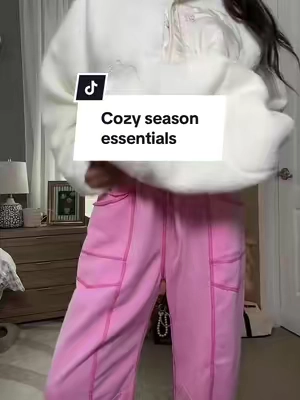 Cozy season essentials #FallDealsForYou #SoHoChic #TikTokShopCreatorPicks #falloutfit 