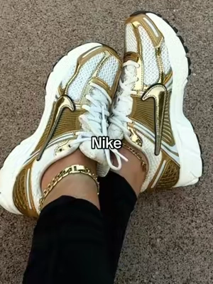 Nike Vomero 5 with the metallic gold ✨@Fly Kicks #nike #nikevomero #vomero5 #sneakers #shoes 