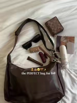 Literally sooo perfect and it fits all the essentials👜✨
