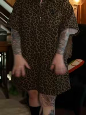 I always get an XL in these but I think my usual L would still fit! #fallfashion 