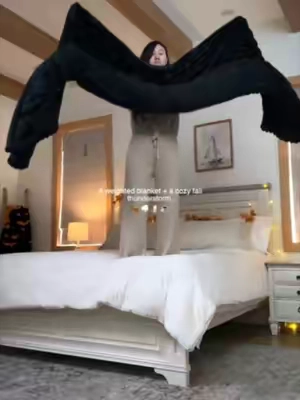 Elegant black accents adorn the entire room.#LuxuryHome #HotelStyleBedding #ComfortableSleep #DealsForYouDays #backtoschoolshopping #bedsure #autumnvibe #autumnvibes🍁#moodybedding #augtober #tiktokshopbacktoschool #halloweenfinds#bedsure2in1comforter