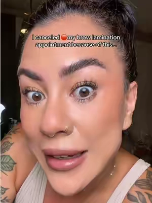 I cannot believe how good this eye brow gel makes my eye brows look! The micro bristles cause tiny hairs to appear in a blink of an eye! 👁️ @Thrive Causemetics #eyebrowgel #eyebrowhack #browtutorial #browlamination #browhack 