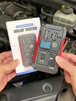 Deja de Adivinar: ¡Encuentra Relés Defectuosos Rápido! #CarHacks #DIYCarRepair #CarTools #MechanicLife #AutoTips