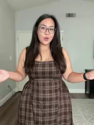 this dress just screams fall 🍂🤎 #plussizefashion #autumnfashion #apronbelly #tiktokshopstockup #tiktokshopfalldealsforyou 