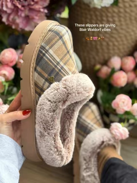 The cozy heritage slipper of fall 🍂🤎 That classic knit, plush lining, and sturdy outdoor-ready sole give these Skechers BOBS the perfect mix of preppy vintage style + everyday comfort. Cozy enough for slow mornings, cute enough for coffee runs, school drop-off, and everything in between. 🎀 #Skechers #QVC #SkechersBOBS #FallShoes #CozyStyle 
