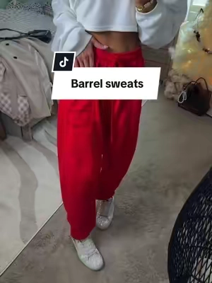 Can’t get enough of these barrel sweats. Cute, comfy and flattering #tiktokshopfalldealsforyou #TikTokShopCreatorPicks #comfyoutfit 