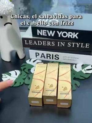 El spray de aceite que controla el frizz sin dejarlo grasoso — aroma que dura horas#haircare #hairtok #BeautyTok #HispanicTikTok #fyp   
