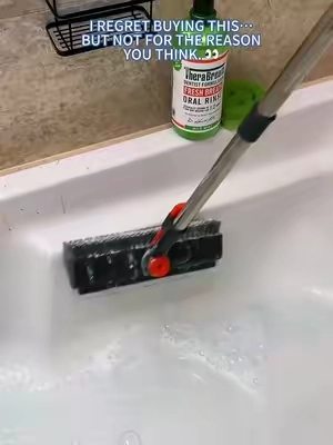 I don’t regret the long handle, the rotating head, or the built-in squeegee. I regret ordering it before the price dropped. At least cleaning the tub is much easier now. #CleaningHacks #BathroomCleaning #TikTokFinds #TubCleaning #tiktokshop 