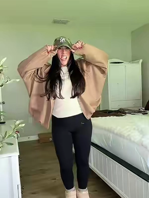 Obsessed with cozy fall outfits! Everything linked in the orange cart 🛒 #falloutfits #outfitinspo #fallfashion #OOTD #tiktokshopstockup 