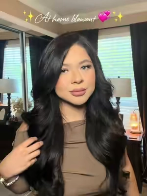 Blowouts at home just hit different ✨ #atopskins51detachable#blowoututorial#tiktokshop#sohochic#fyp 