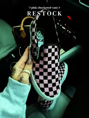 pink vans >>> 🤌🏻✨🏁 #vans #vanswarpedtour #checkeredprint #tiktokshopcreatorpicks #elderemo 